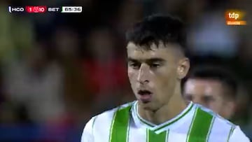 La narraci車n del und谷cimo gol del Betis que genera debate en redes