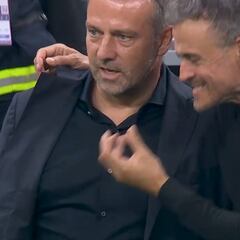 Es único en el mundo: lo de Luis Enrique al acabar con Flick va a dar para miles de Gifs