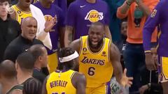 Desquiciado: la cólera de LeBron James tras no pitarle los árbitros esta falta