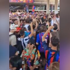 El cántico para hacer daño al madridismo de una afición culé desatada con Lewandowski