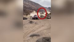 Momentazo en el Dakar: Carlos Sainz Jr. avisando a su padre en plena carrera