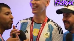 Exceso de protagonismo: el Kun irrumpe así en una entrevista y vean contra quién carga