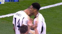 En el 94′ aparece Bellingham, da esta locura de pase y este gesto a Joselu tras marcar: lo tiene todo