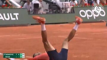 El momento en el que se hace historia con mayúsculas en el deporte: tremenda la celebración de Djokovic
