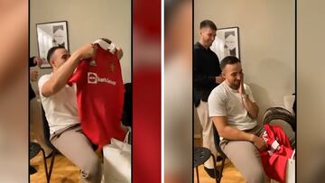 Es el meme del d¨ªa y cerca de un mill¨®n lo han visto: el regalo ¡®envenenado¡¯ a un fan del United
