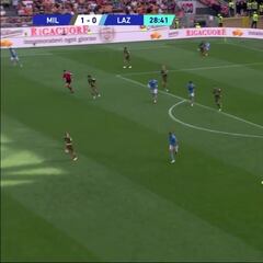 ¡Coge el balón ahí para meter el golazo de su vida! Theo, dejando en shock a toda Italia