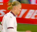 Los cinco goles para la historia de Haaland: lo que le hace al defensa en el segundo es pura alevosía