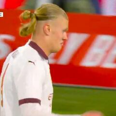 Los cinco goles para la historia de Haaland: lo que le hace al defensa en el segundo es pura alevosía