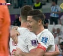 El gol de Lewandowski para despedirse de los mundiales tuvo miga: la secuencia no tiene desperdicio