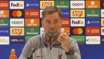 Se dirigió a toda la sala de prensa y dejó una frase que como pase el Liverpool va a ser icónica
