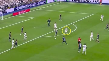 Mastantuono levanta la mano