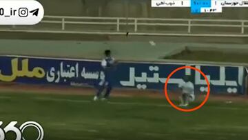 El golazo que ni pudo imaginar el guionista de Oliver y Benji: real, en una liga oficial y para dar la victoria en el 92′