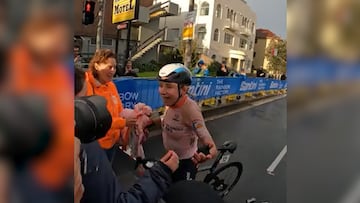 Su reacción lo dice todo: Van Vleuten, tras obrar el milagro y convertirse en campeona del mundo