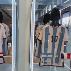 Subastan seis camisetas que Messi llevó en Catar por 7,8 millones de dólares