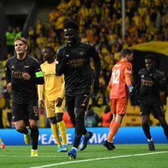 El Arsenal continúa su idilio con Saka