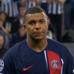 Es tremendo y carne de miles de Gifs: la cara de Mbappé tras la paliza del Newcastle