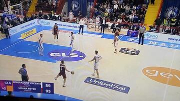 La falta de respeto de un ex NBA en una final y a falta de 15″ con el partido ganado: no tiene parangón