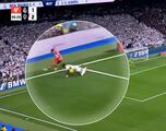La acción previa al gol de Vinicius que ha avivado la polémica