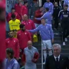 La reacción de Kroos, Modric y sobre todo Ancelotti al ver a Isco en el túnel: se van a emocionar