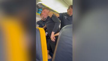 Desvían un vuelo Liverpool-Ibiza por el estado lamentable de un pasajero: el estado en el que va impacta