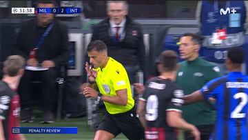 La jugada por la que San Siro la tomó con Gil Manzano: pitada tras pitada desde ahí