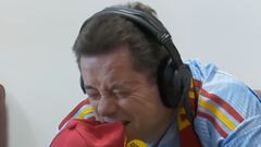 El sufrimiento de Roncero con cada penalti de la tanda: de no mirar y morder una gorra al desencaje final