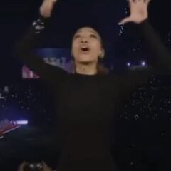 Arrasa casi como Rihanna: la intérprete de lengua de signos durante el show de la Super Bowl