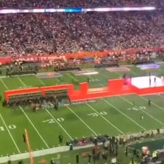 Así montaron y desmontaron el escenario de Rihanna en la Super Bowl LVII