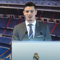 Se hace viral la foto con la que el Madrid presentó a Brahim