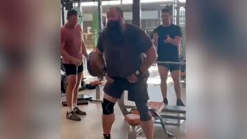 La ¨²ltima ¡®salvajada¡¯ de Carlos Tobalina: fuerza y m¨¢s fuerza para levantar... ?310 kilos!