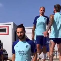 Con lo de Cristiano más caliente que nunca va De Paul y le hace esto a Griezmann