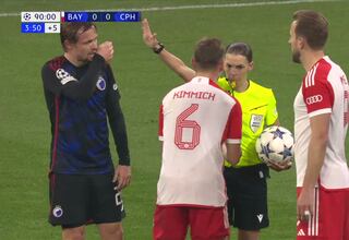 Frappart, en el 94′ y contra el Bayern para evitar un penalti como el del PSG-Newcastle