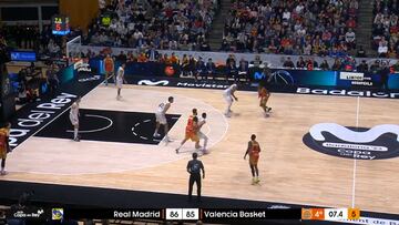 Un manojo de nervios: el Valencia pudo echar al Madrid en una última posesión de infarto