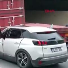 El brutal accidente de un vigente campeón de Euroliga: miren como quedó el coche tras ser aplastado por un tráiler