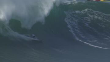 Natxo Gonzalez, nominado a la mejor ola del año con su inédito 10 en Nazaré