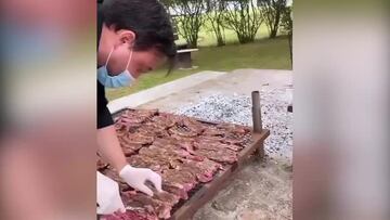 Su¨¢rez, positivo en coronavirus y baja contra el Barcelona