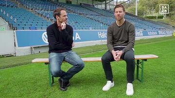 Xabi Alonso, a Carragher: "Esto no es s¨®lo correr; y ya te callas..."