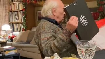Gesto del club con 'El abuelo del Atleti', viral estas Navidades