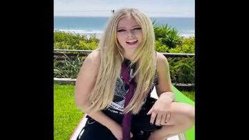 Avril Lavigne se casar¨¢ con un Sk8er Boi