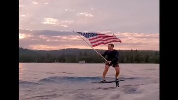 Confirman que el fundador de Facebook surfea olas gigantes