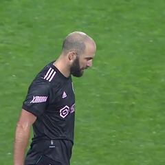 Los últimos segundos de Higuaín en una cancha de fútbol