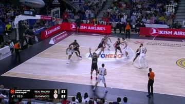 Así perdió el Madrid: la decisión de Chus Mateo con el partido ardiendo va a traer cola