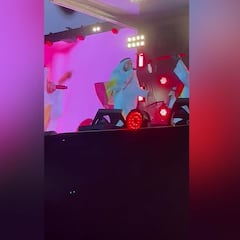 El discurso reivindicativo de Omar Montes en pleno concierto en Qatar: “Qué vivan las mujeres y el amor libre”