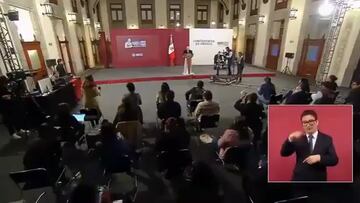 AMLO pide que se formen “buenos futbolistas” en México