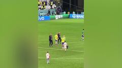 Dice mucho de él: Neymar, recién eliminado cuando se le acerca el hijo de Perisic...