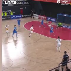 El gol más inverosímil del año en el fútbol sala español... y de muchos años: ¡ha decidido una clasificación de Copa!