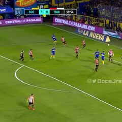 Benedetto deja asombrados a sus compañeros con un gol de escándalo