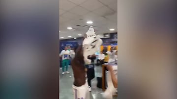 La canción que más sonó en el vestuario del Madrid tras la final: Modric, desatado