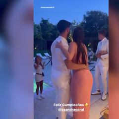 Marco Asensio y Sandra Garal arrasan con este baile en su lujosa fiesta de cumpleaños