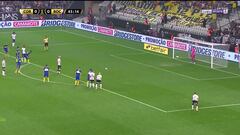 Rossi, salvador con una atajada para el recuerdo